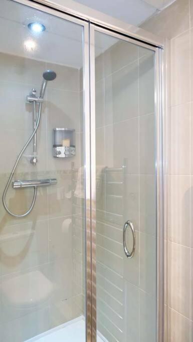 Seymour Townhouse By Serviced Living Liverpool Eksteriør billede