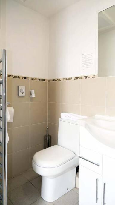 Seymour Townhouse By Serviced Living Liverpool Eksteriør billede
