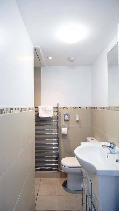 Seymour Townhouse By Serviced Living Liverpool Eksteriør billede